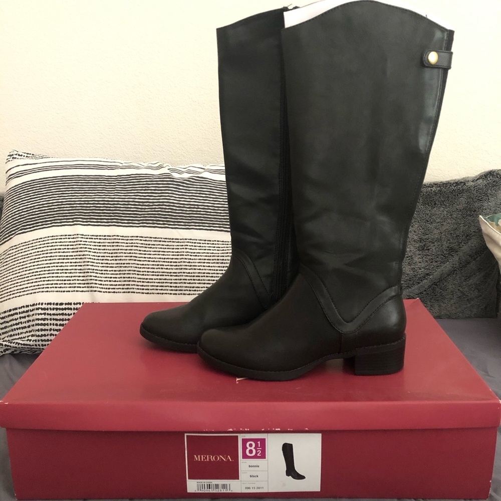 Black Boots